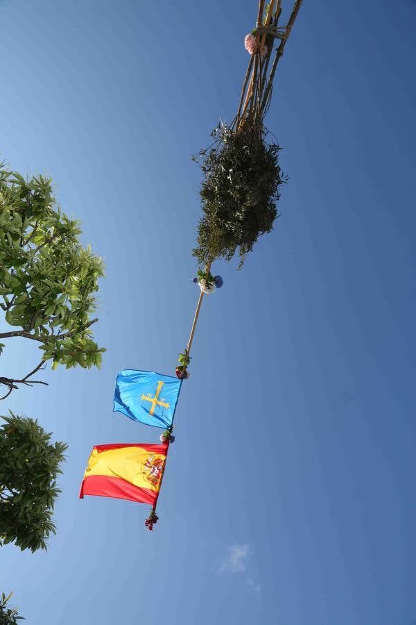 Balmori planta una hoguera de 40 metros