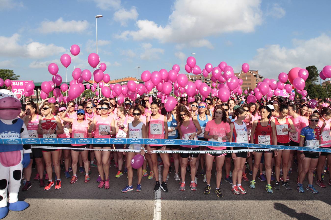 Las mejores imágenes de la Carrera de la Mujer en Gijón