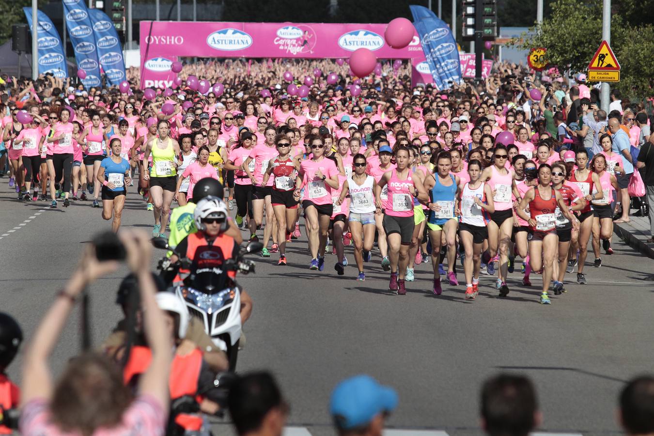 Las mejores imágenes de la Carrera de la Mujer en Gijón