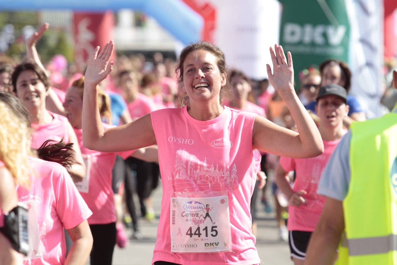 Las mejores imágenes de la Carrera de la Mujer en Gijón