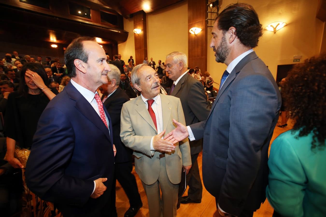 Fade analiza sus retos de futuro