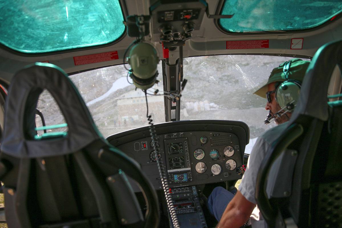 Así suben los víveres al refugio del Urriellu