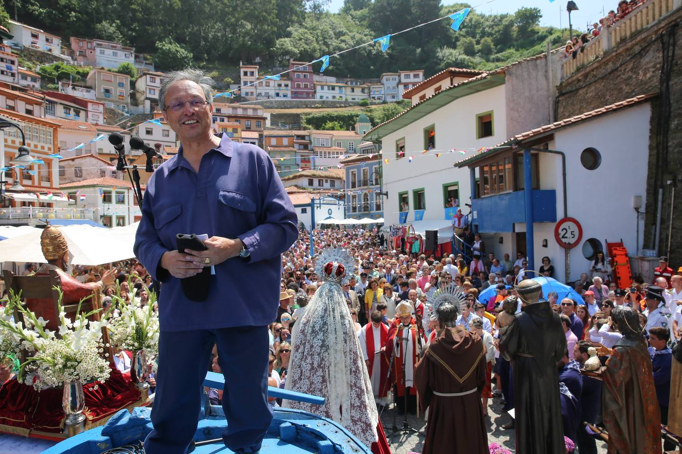 Lleno total en Cudillero para escuchar el sermón de L&#039;Amuravela