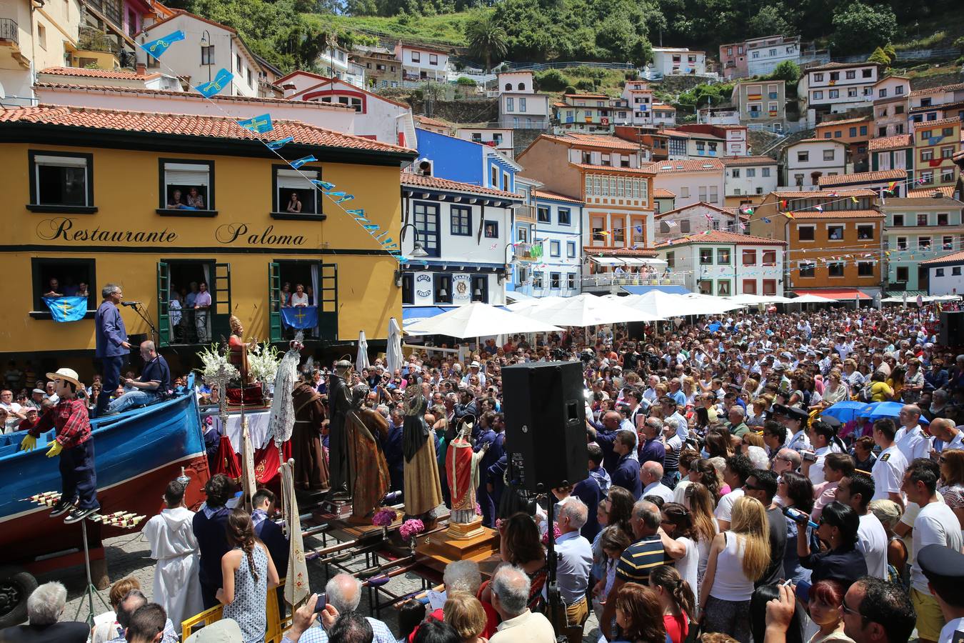 Lleno total en Cudillero para escuchar el sermón de L&#039;Amuravela
