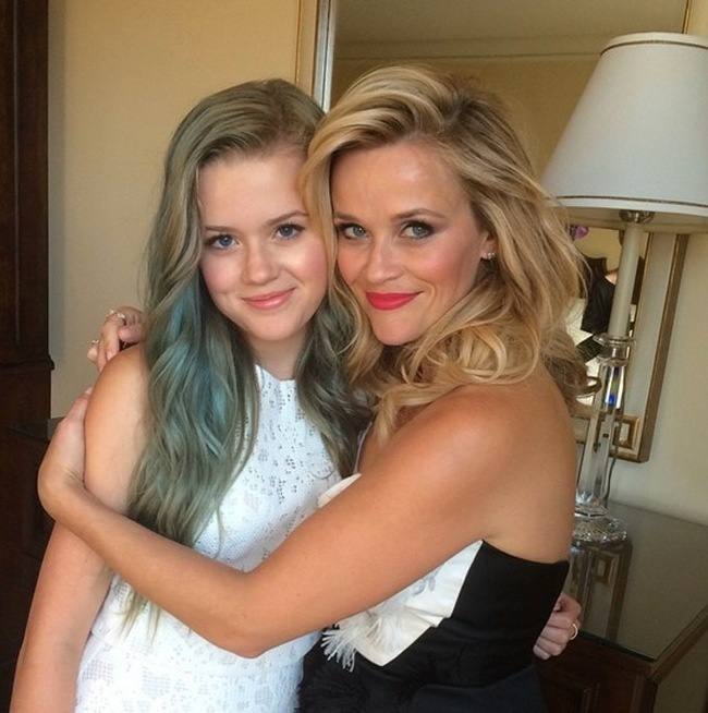 Ava Philippe y Reese Witherspoon