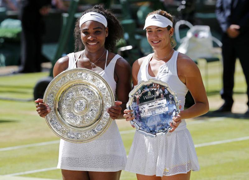 Las mejores imágenes de la histórica final entre Muguruza y Serena