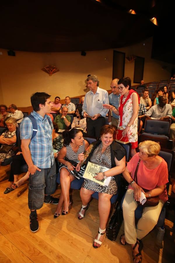 Ana Taboada se reúne con el movimiento asociativo de Oviedo