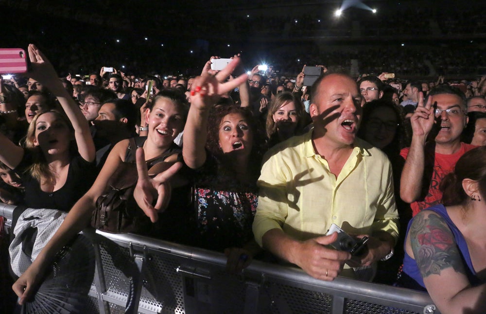 Gijón vibra con el rock de Lenny Kravitz