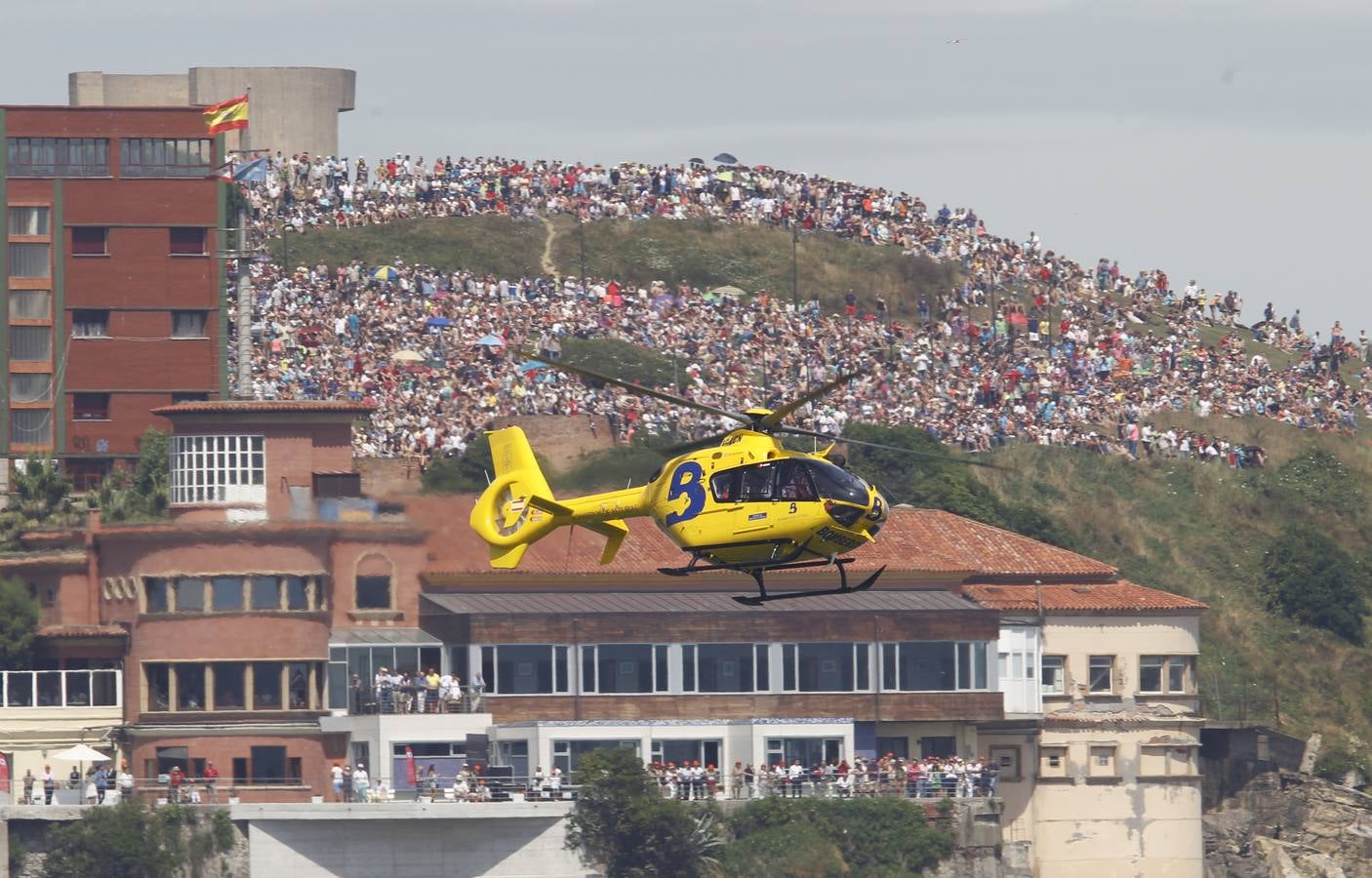 El Festival Aéreo rugió en los cielos de Gijón (I)