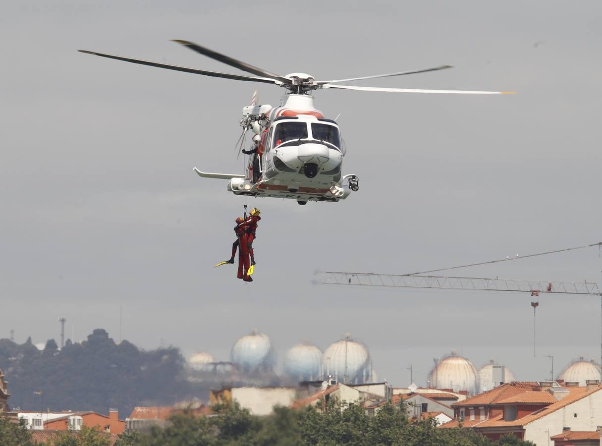 El Festival Aéreo rugió en los cielos de Gijón (I)