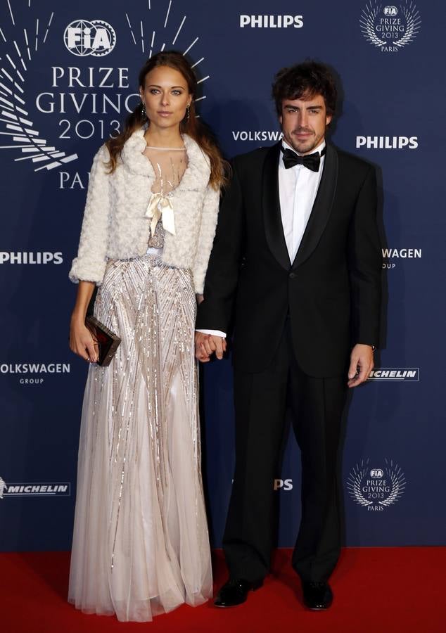 Alonso junto a su enterior pareja, Dasha Kapustina.