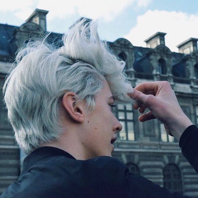 Lucky Blue Smith, el joven de 17 años que arrasa en las pasarelas y las redes sociales