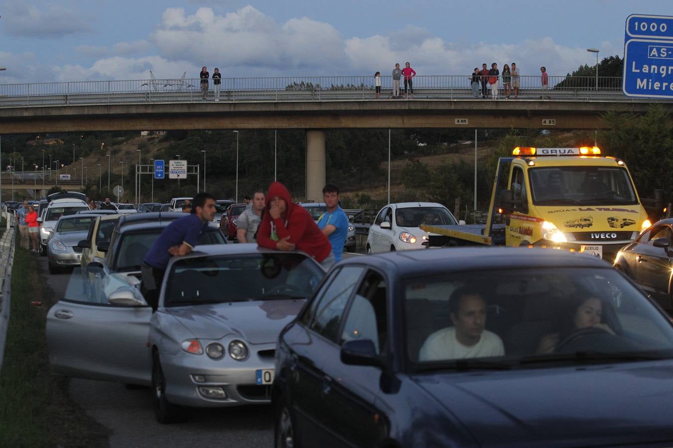 Seis heridos al salirse de la vía el vehículo en el que viajaban en El Berrón