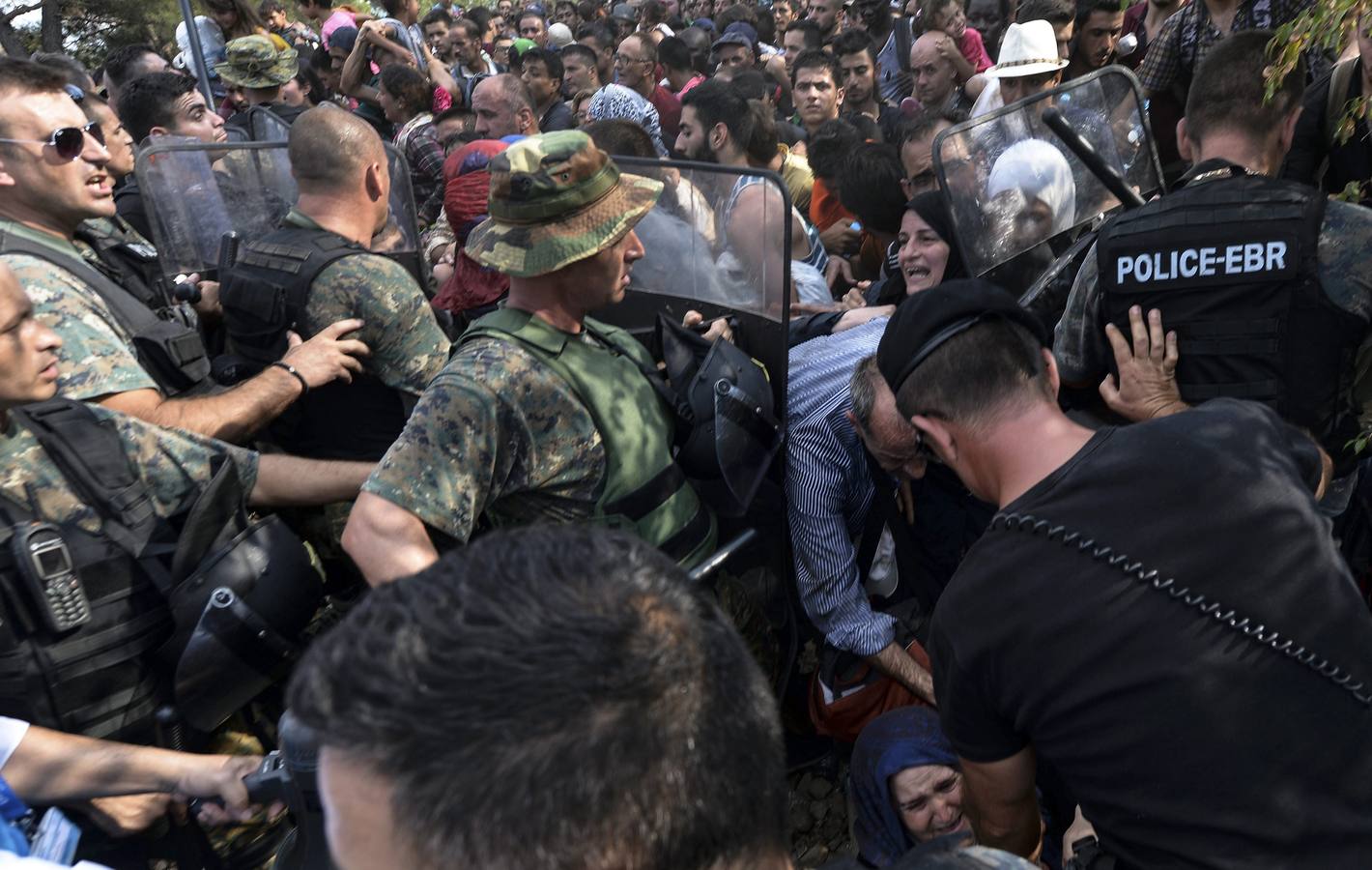 Catástrofe humanitaria en la frontera entre Grecia y Macedonia