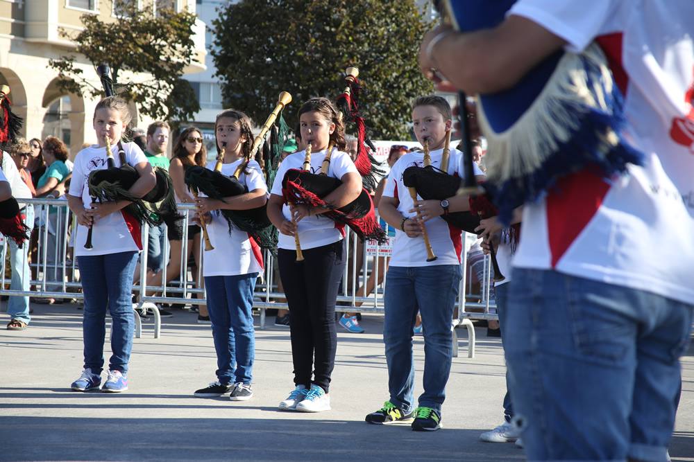 Gijón vuelve a batir el récord de escanciado simultáneo