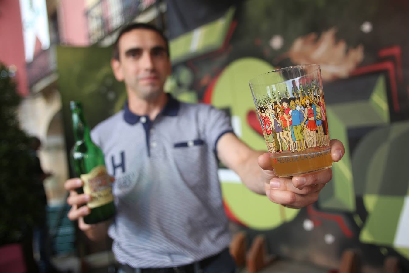 La Fiesta de la Sidra Natural de Gijón cierra entre multitudes