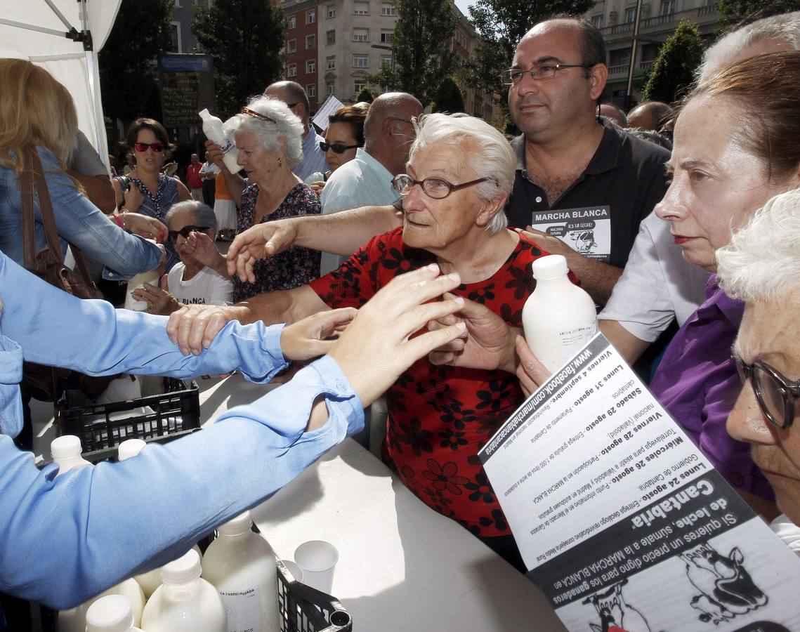 Marcha blanca por el futuro del sector lácteo