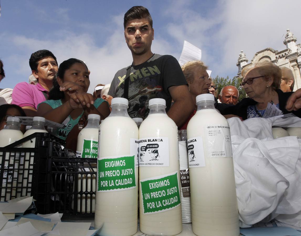 Marcha blanca por el futuro del sector lácteo