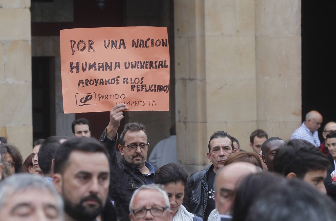 Cientos de personas piden en Gijón acoger a refugiados