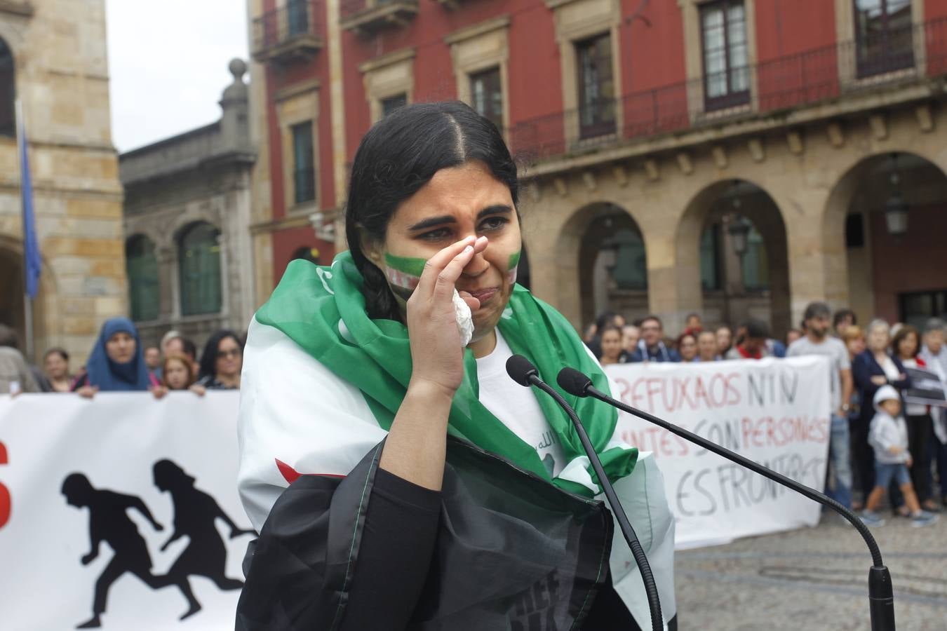 Cientos de personas piden en Gijón acoger a refugiados