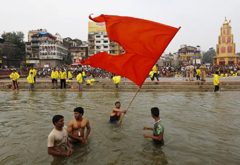 La fiesta de la purificación de los cuerpos en India