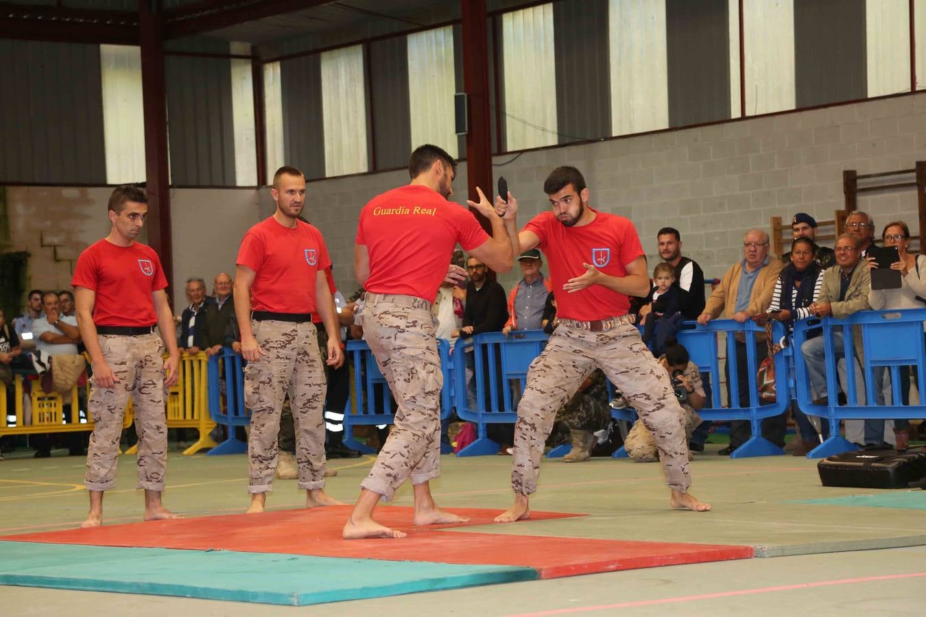 La Guardia Real Española, de maniobras en Asturias