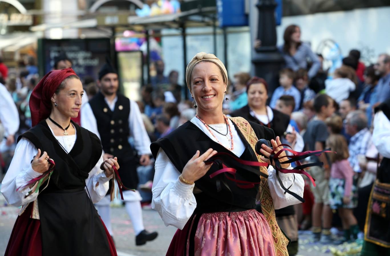 Desfile del Día de América en Aturias