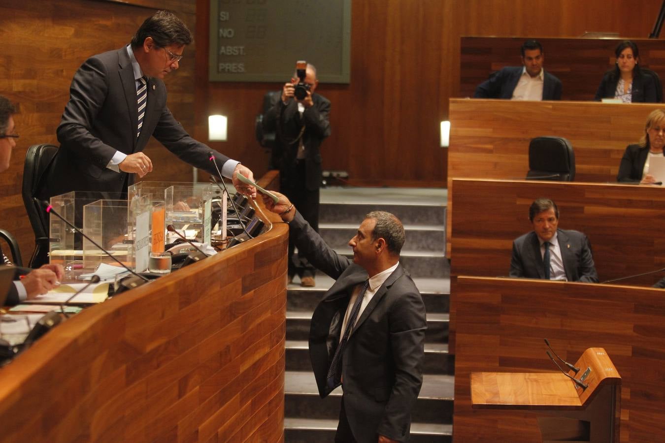 Primer pleno de la legislatura