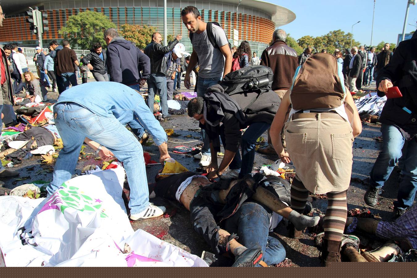 Doble explosión mortal en Ankara