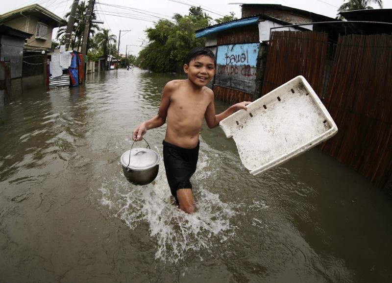 El tifón Koppu golpea Filipinas