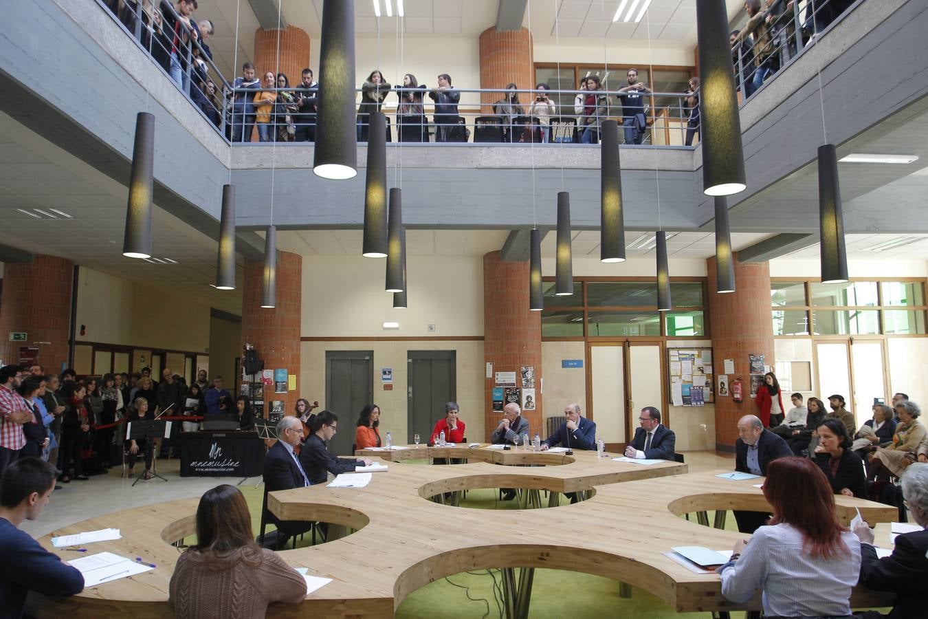 Premios Princesa de Asturias | Emilio Lledó visita la Universidad de Oviedo