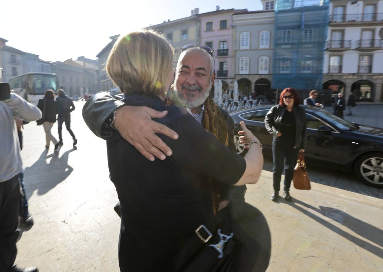 Premios Princesa: encuentro con Leonardo Padura en Avilés y visita a Oviedo