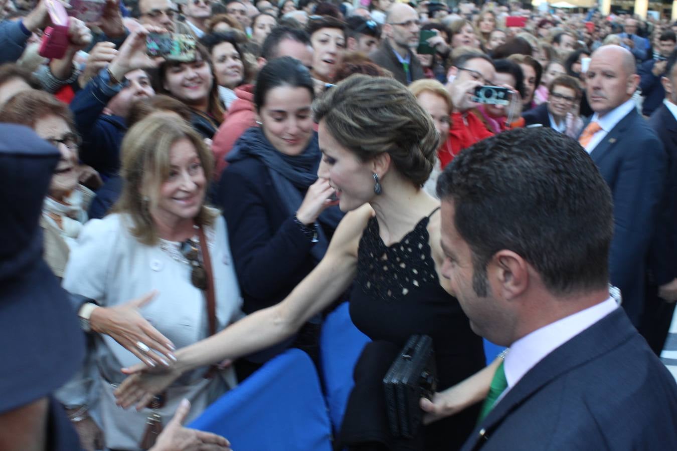 Premios Princesa de Asturias | La Reina en Gijón, entre aplausos y saludos