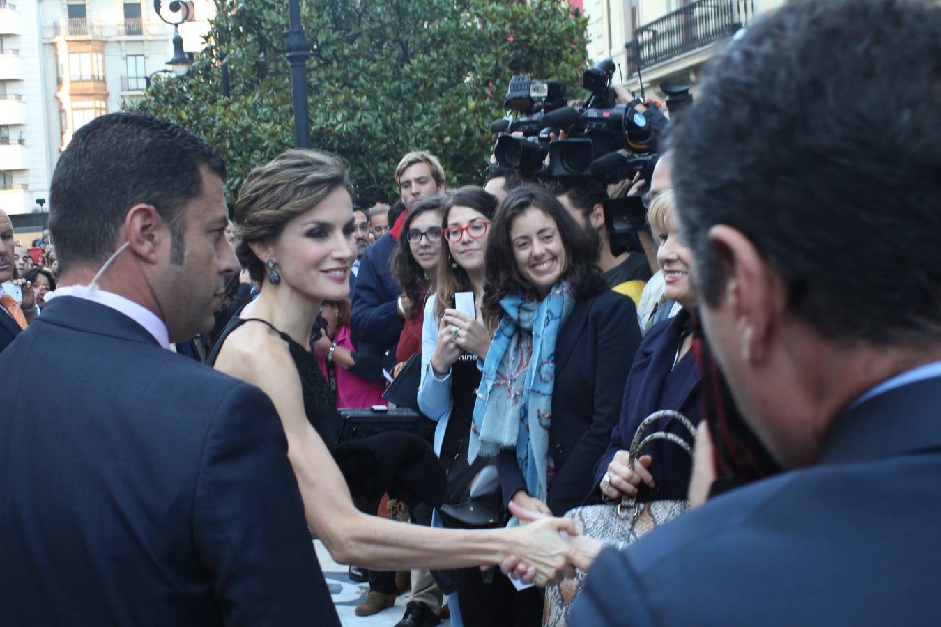 Premios Princesa de Asturias | La Reina en Gijón, entre aplausos y saludos