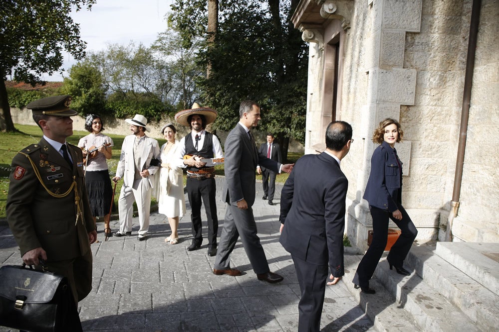 Premios Princesa | Los Reyes visitan Colombres