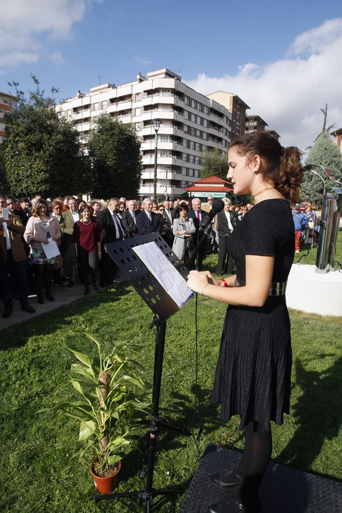 Langreo rinde homenaje a Rufino Roces