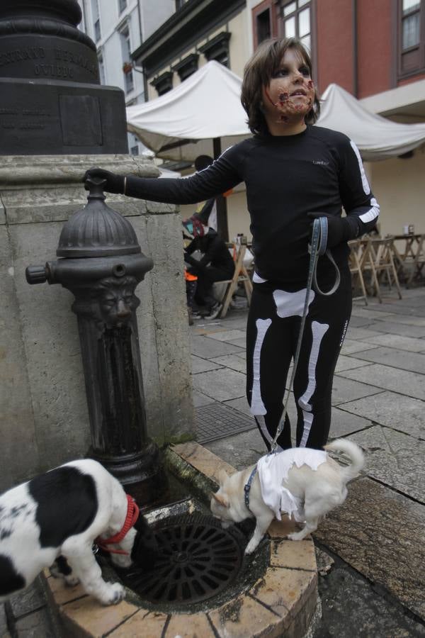 ‘Truco o trato’ en la plaza de El Fontán