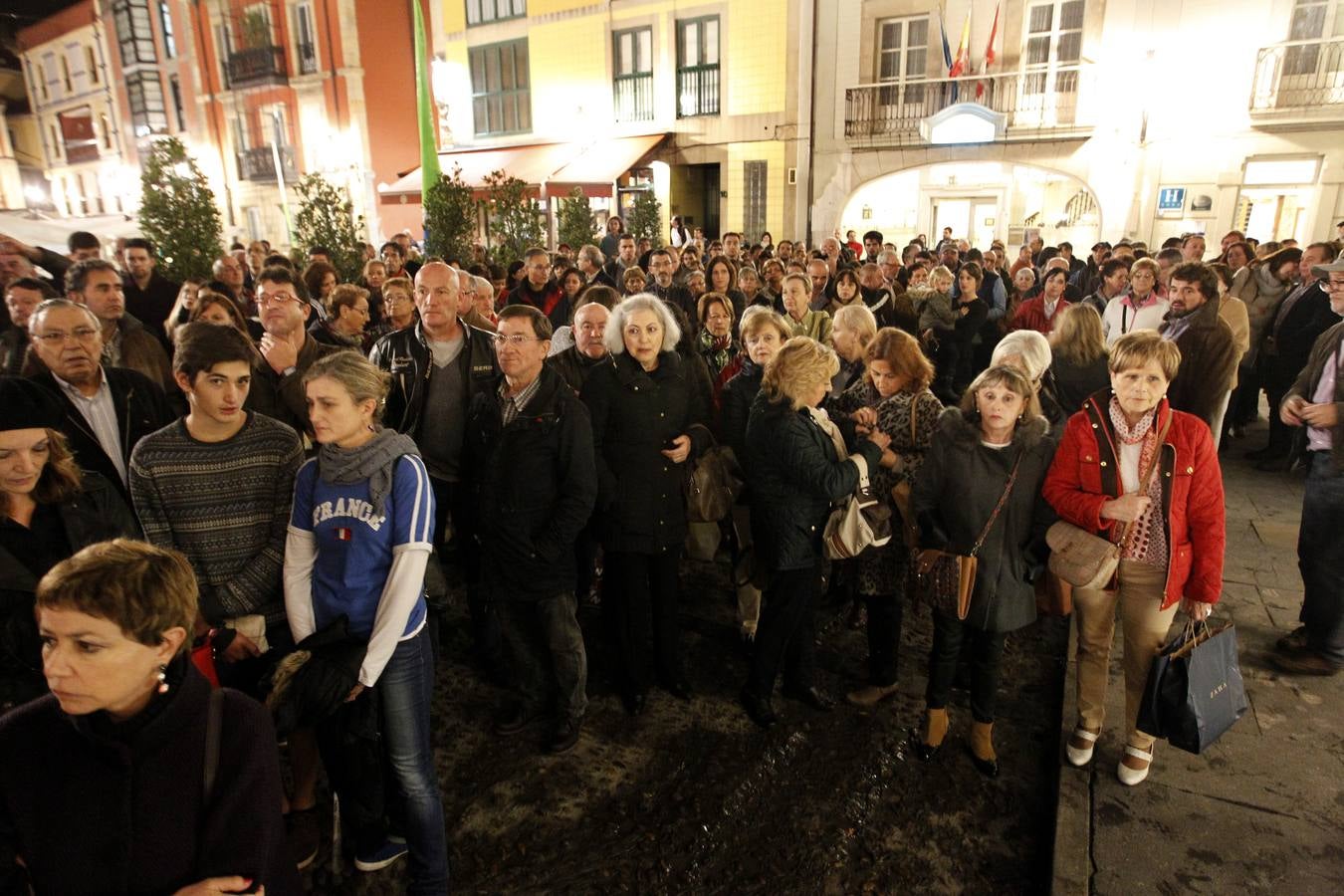 Manifestación en Gijón contra los atentados de París