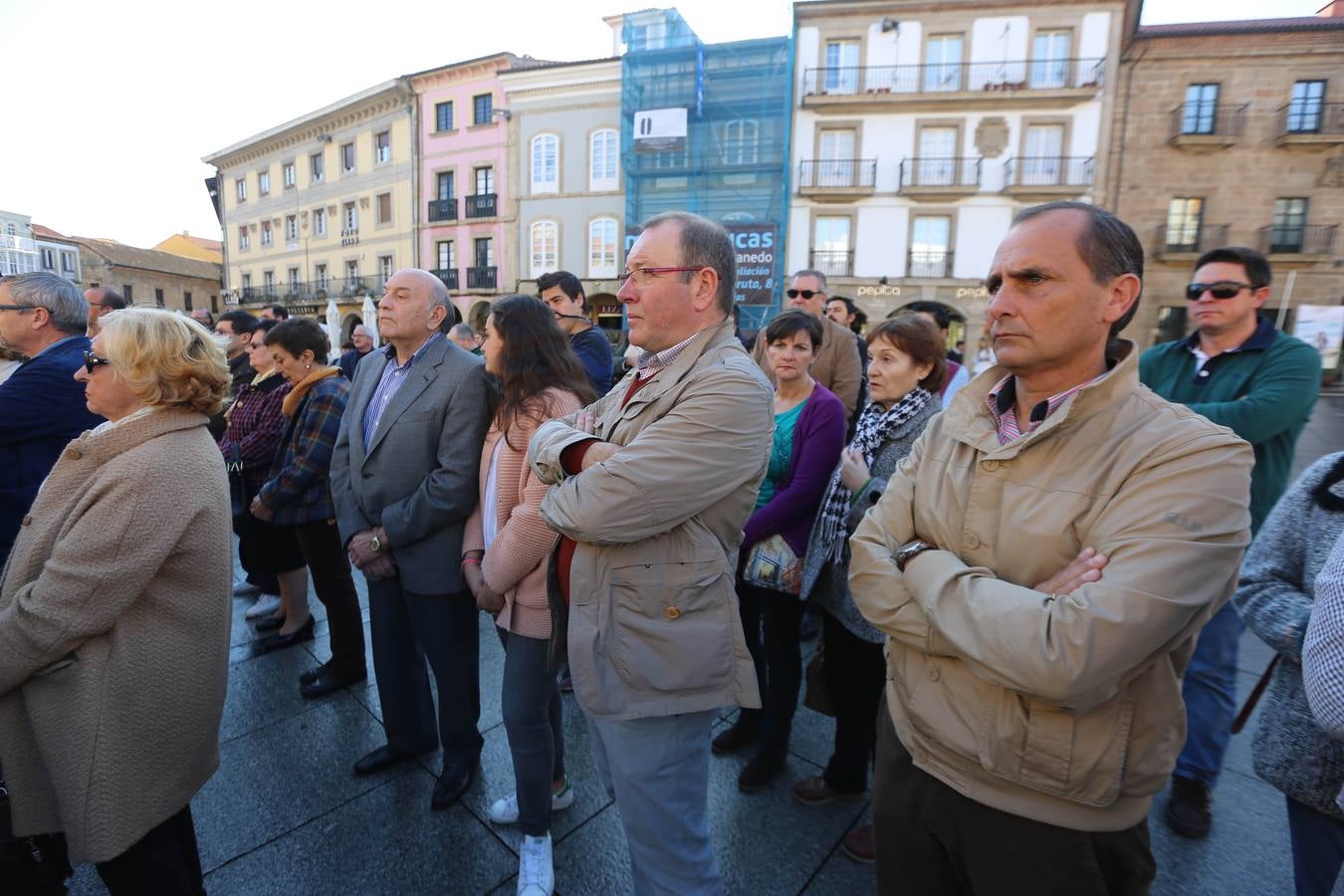 Concentración en Avilés por los atentados de París