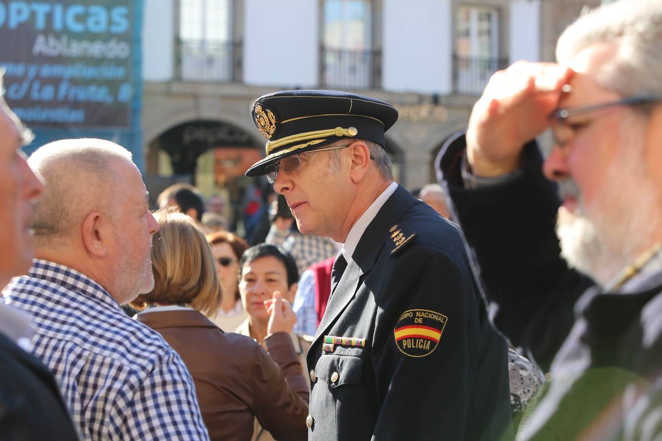 Concentración en Avilés por los atentados de París