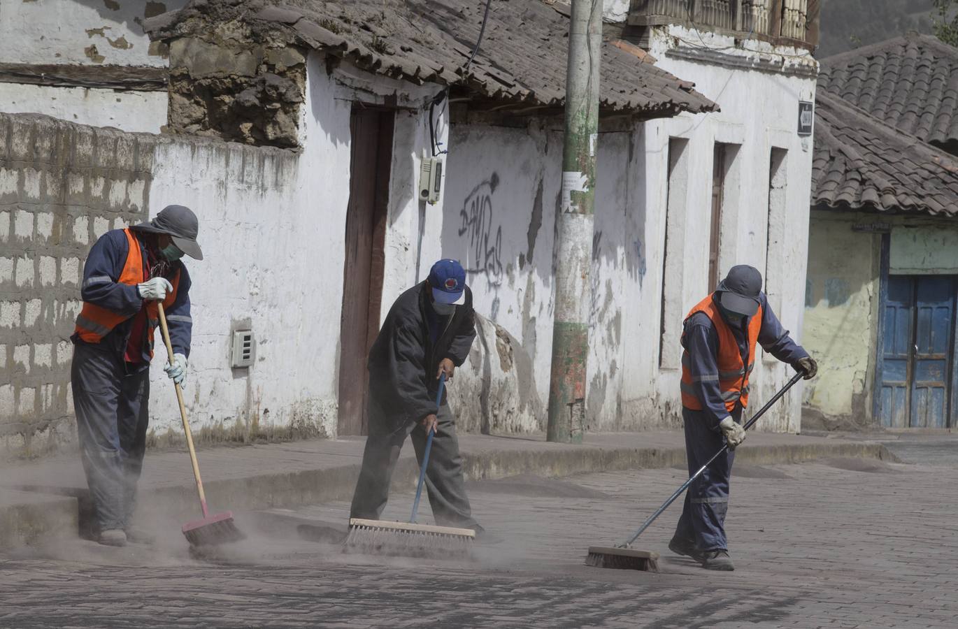 El volcán Tungurahua, en Ecuador, amenaza con ceniza