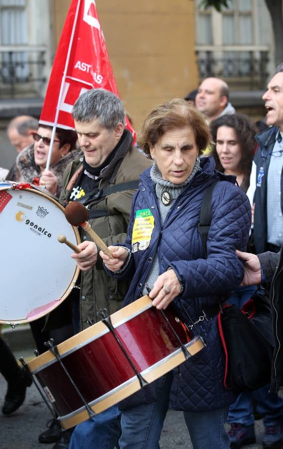 Los vendedores de la ONCE se manifiestan en Oviedo