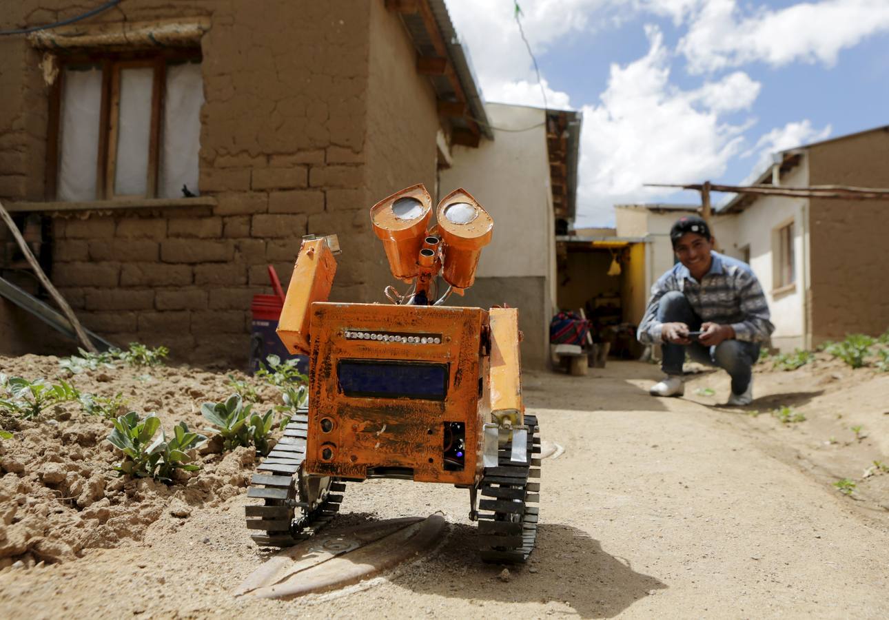 Esteban Quispe, el joven boliviano que quiere revolucionar la agricultura con un robot hecho de piezas recicladas