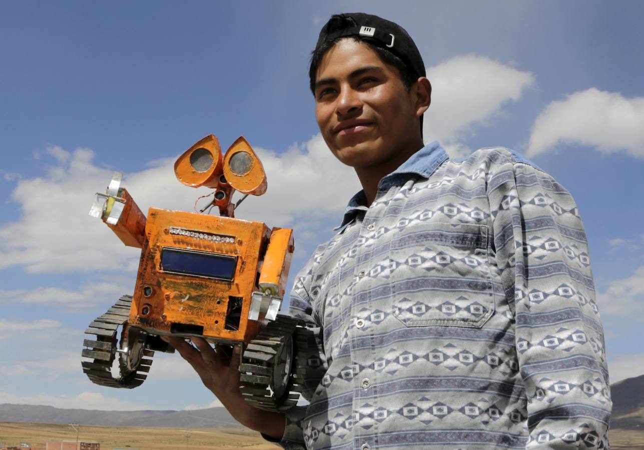 Esteban Quispe, el joven boliviano que quiere revolucionar la agricultura con un robot hecho de piezas recicladas