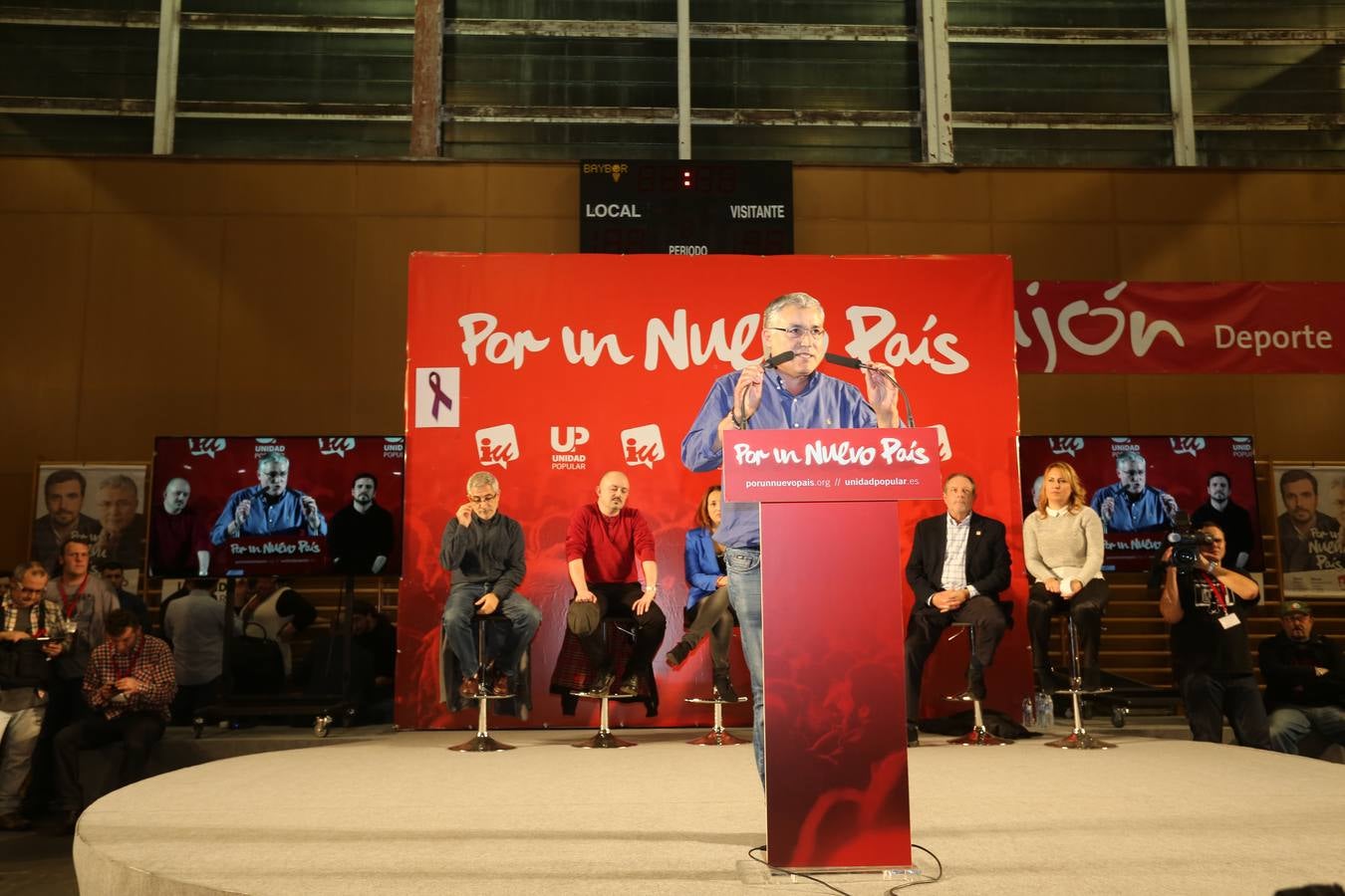 Garzón reúne a más de 1.200 personas en Gijón