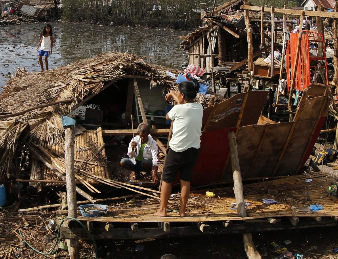 El tifón Melor se ceba con Filipinas