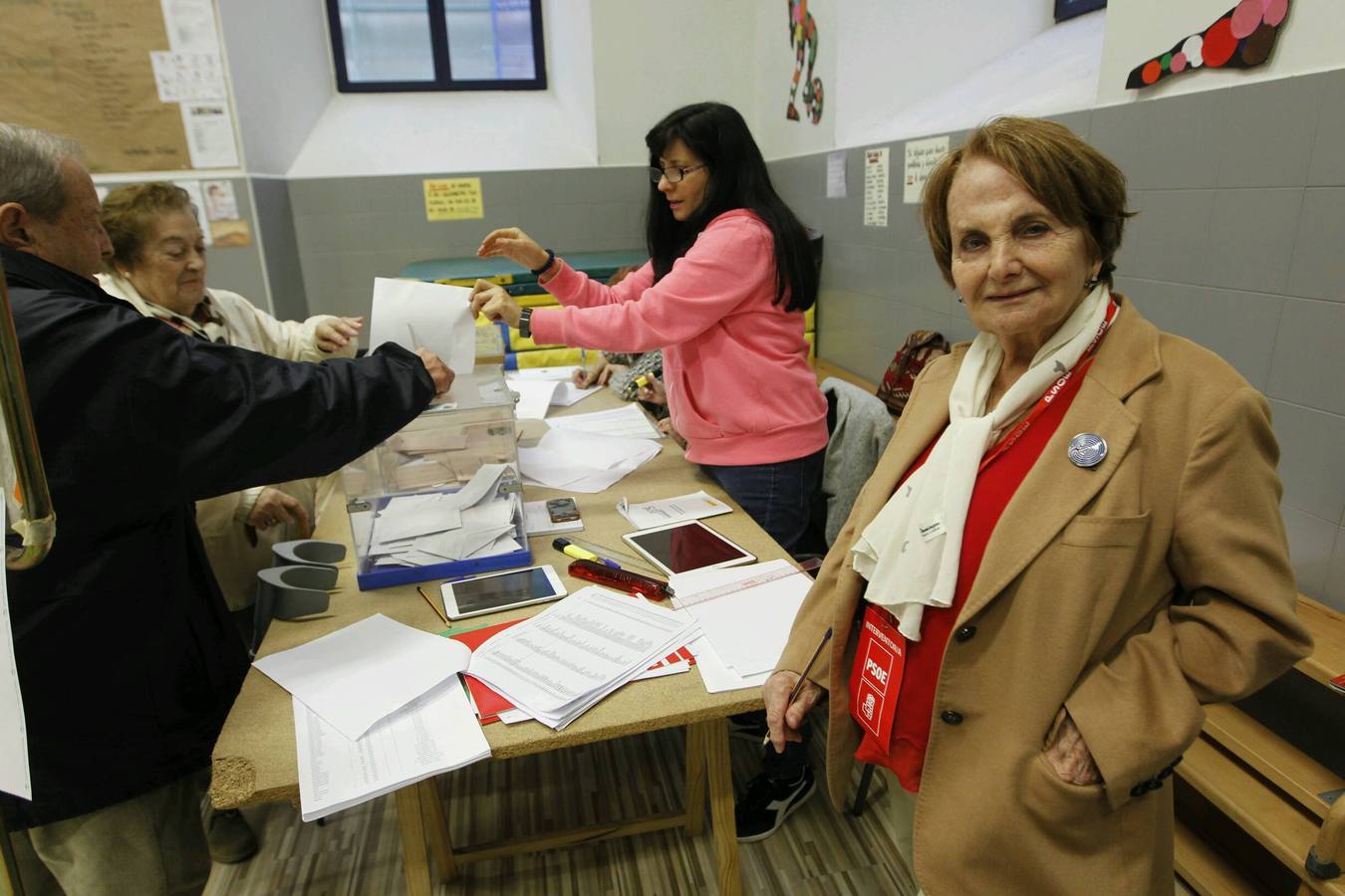 Los candidatos asturianos votan