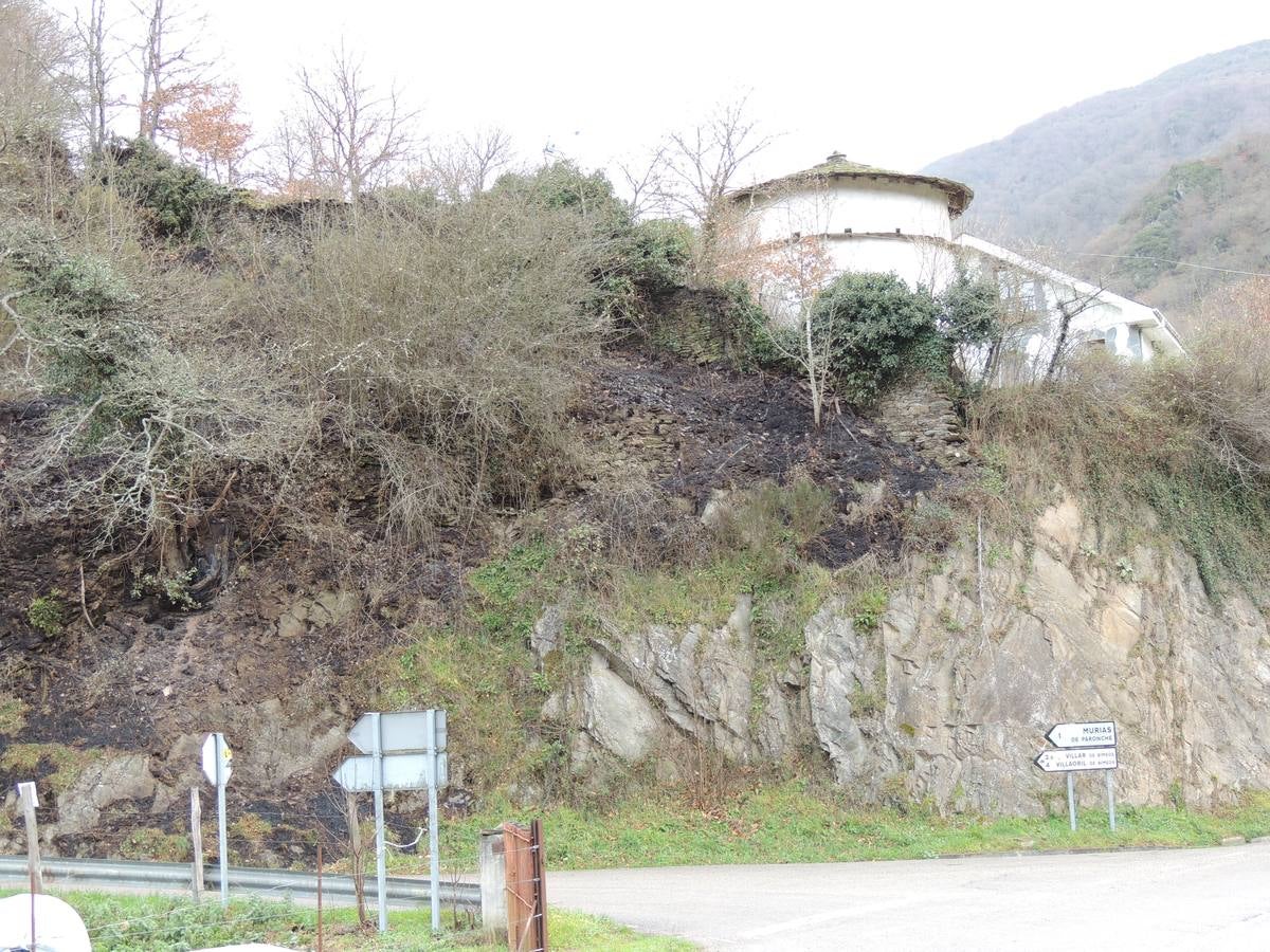 Los daños del fuego en Cangas del Narcea