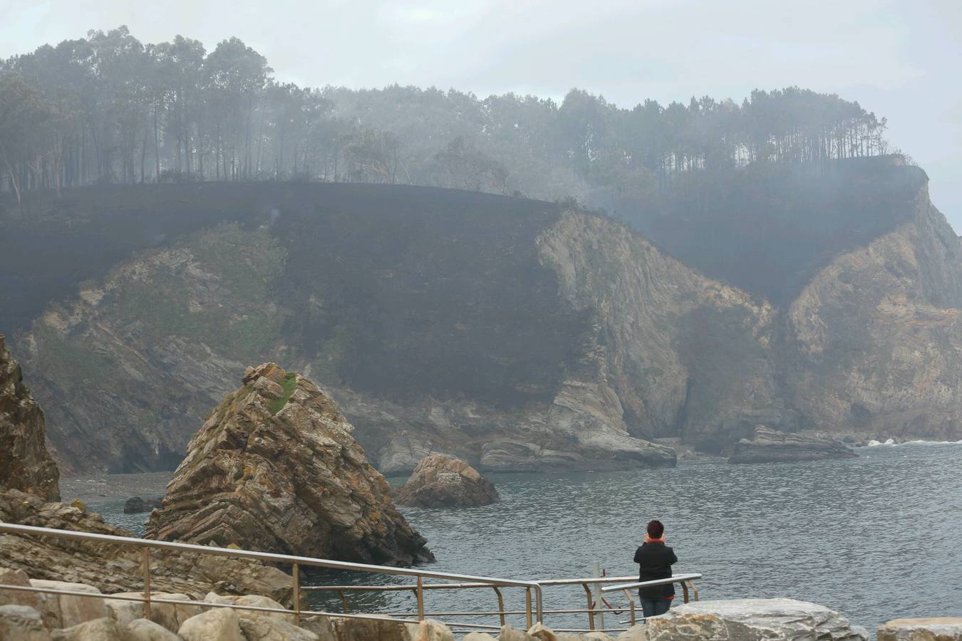 Los daños del fuego en El Franco