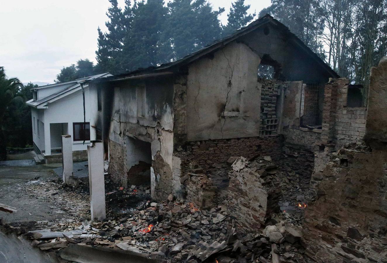 Los daños del fuego en El Franco